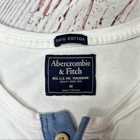 Abercrombie & Fitch Men's Long Sleeve Crewneck Henley - Picture 4 of 8